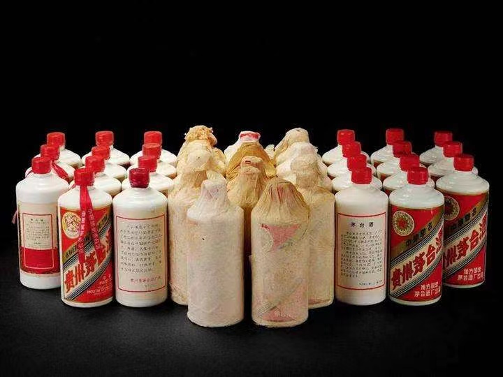 屏山日照岚山回收酒价格哪里回收(附近上门回收茅台酒）?